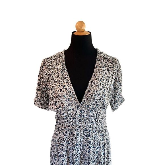 VALENCIA & VINE FLORAL PLEATED DRESS SIZE MEDIUM - Picture 2 of 10